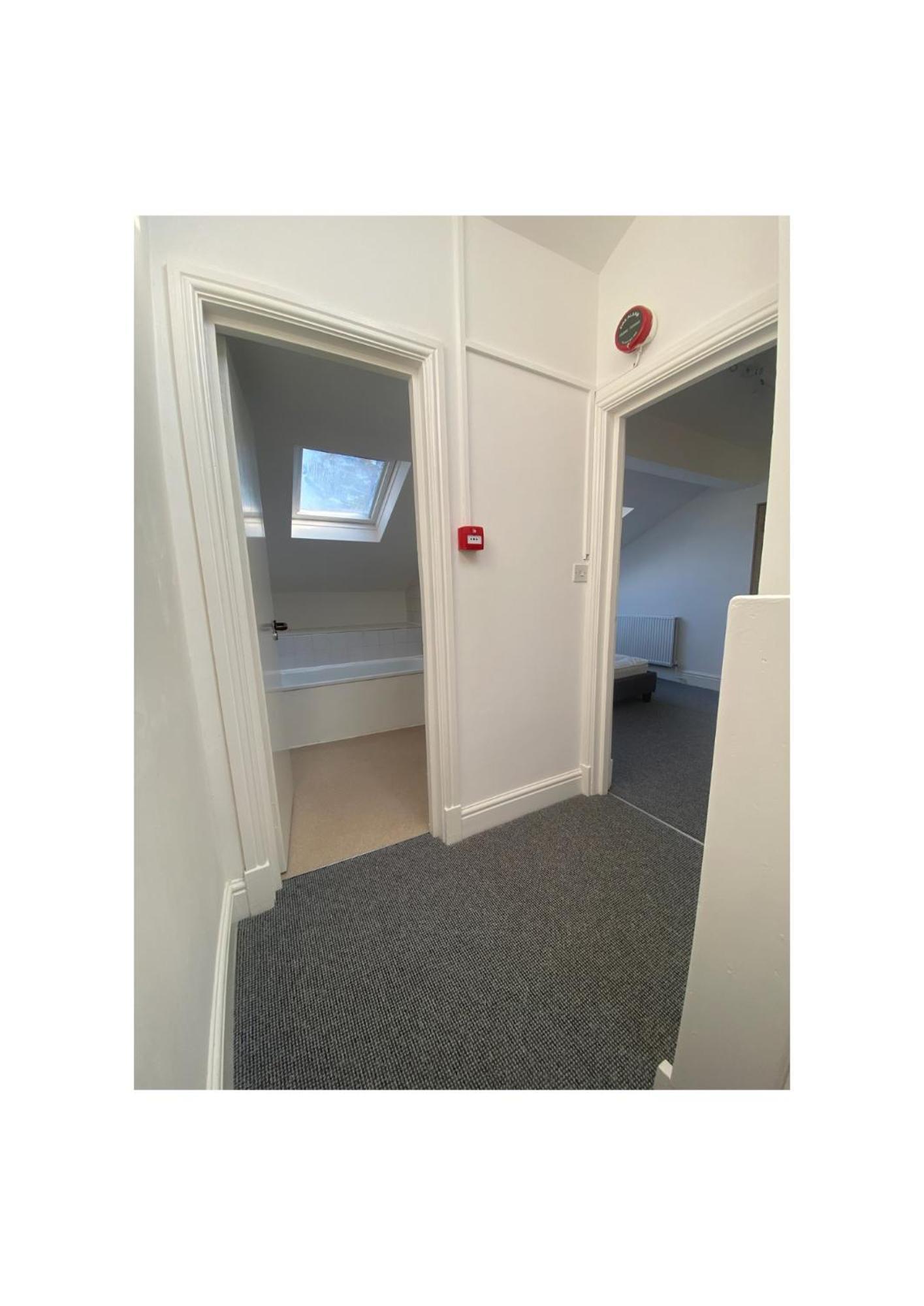 The Cozy Apartment Gloucester Bagian luar foto